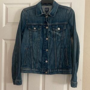 GAP Women's Classic Blue Jean Jacket